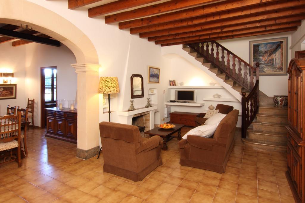 El Vila Hotel Pollença Стая снимка